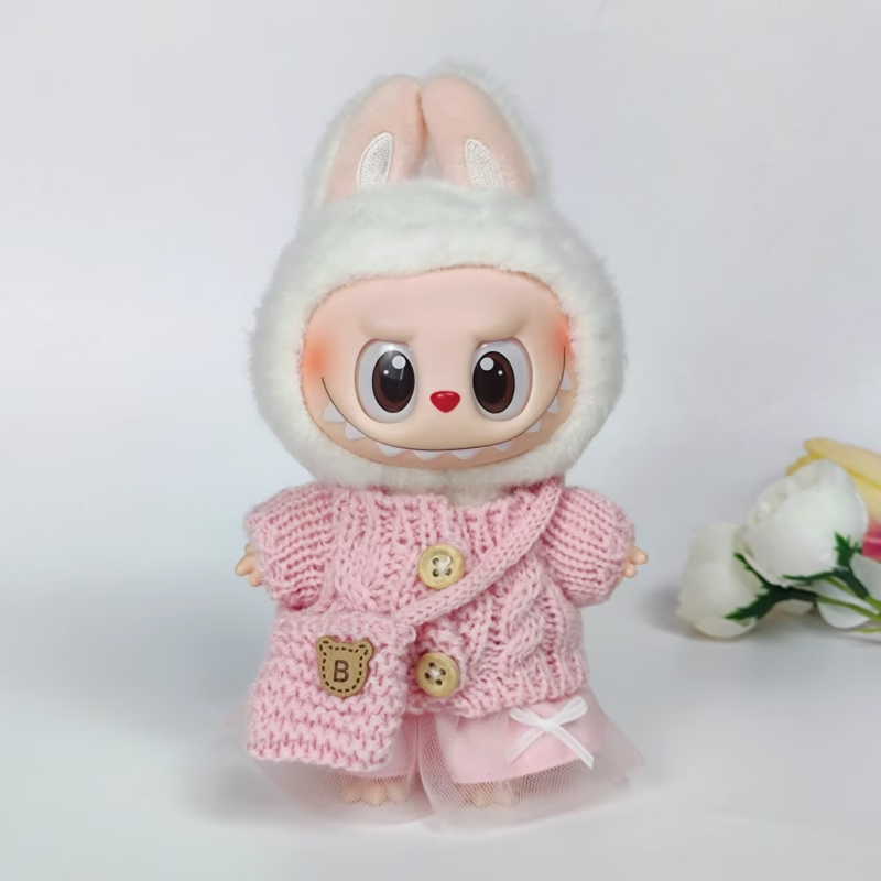 Conjunto de Ropa Labubu Suéter Rosa con Patrón para las Muñecas - Una pieza sofisticada con cómodos accesorios a juego.