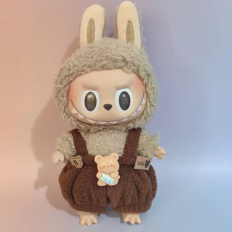 Llavero con colgante de ropa labubu de 15-17 cm, oso musical, oso alegre, correa para el hombro, pantalones, accesorios, pantalones, adornos para niños, regalos, juguetes infantiles encantadores.