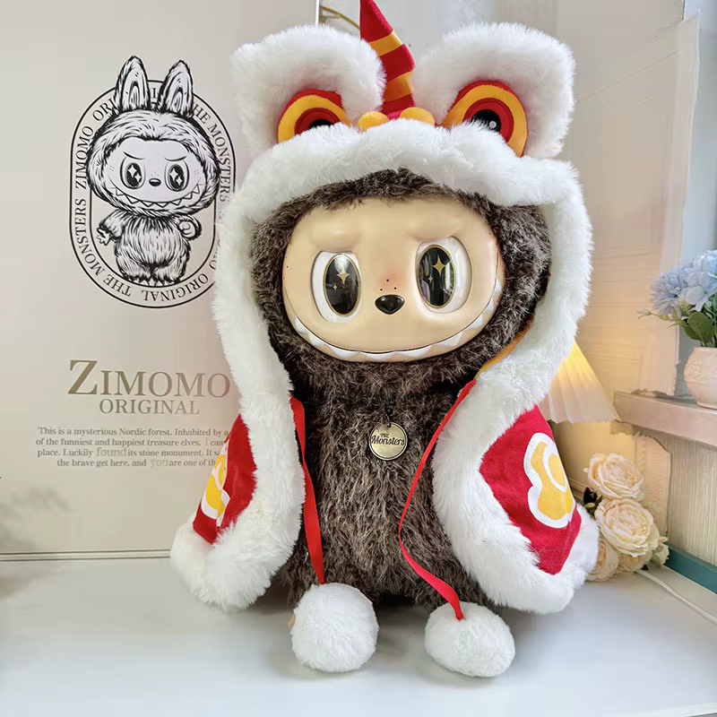 Ropa para muñeca de 58 cm de Zimomo Labubu, ropa de vinilo Labubu, ropa de felpa de invierno, la capa del despertar del león, el líder de enorme tamaño.