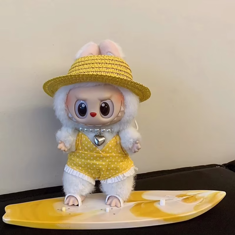Estos están sugeridos para las muñecas Labubu de moda y representan el estilo francés al centrarse en los colores franceses dominantes de moda - Image 2
