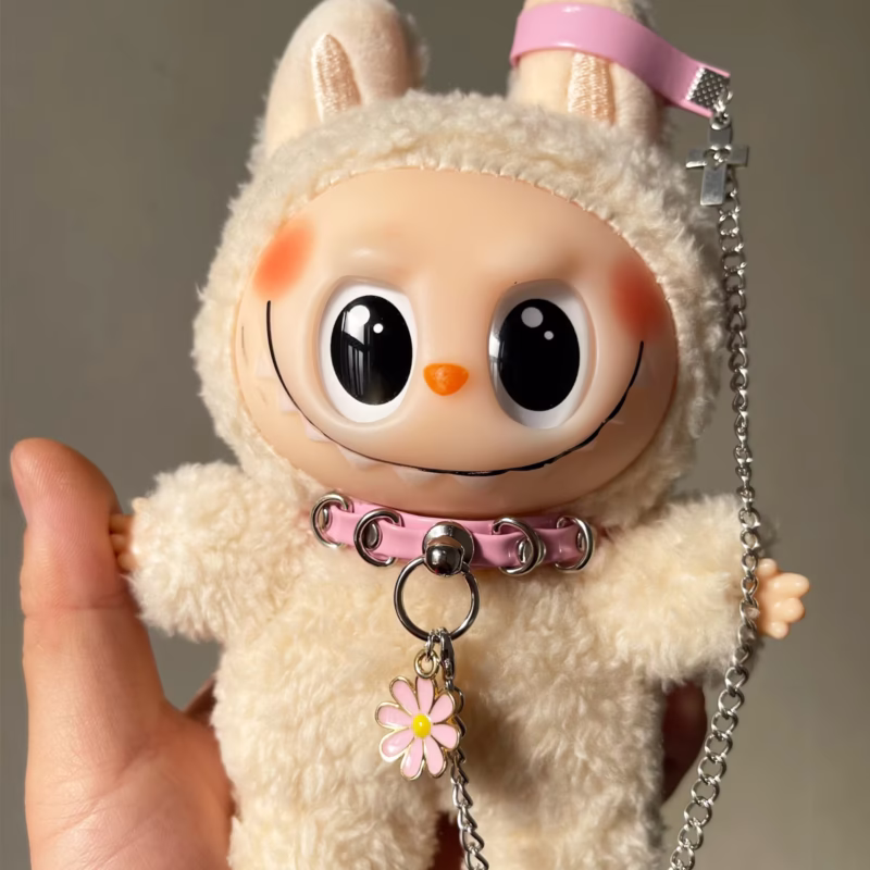 Accesorios Labubu de muñeca de 17 cm, 6.5 pulgadas, gargantilla hecha a mano de estilo cuerda con materiales suaves y seguros, además de encajes y adornos - Image 2