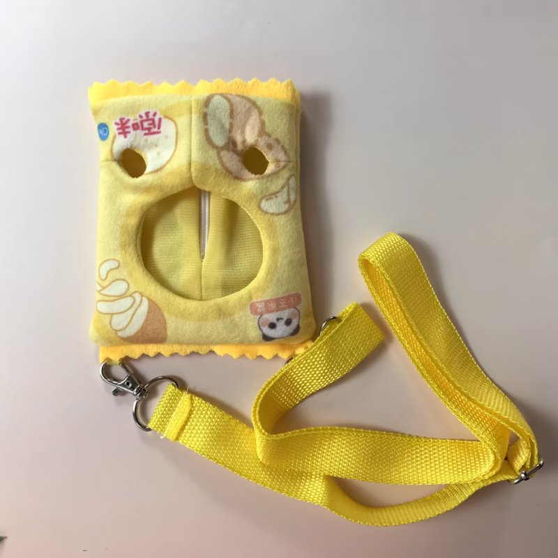 Caja sorpresas Labubu 17 cm - Caja con llavero artesanal y conjunto de traje de oso para la muñeca Labubu. - Image 4