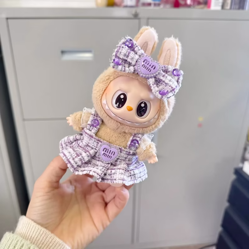 Conjunto de atuendo de Año Nuevo de LABUBU - Representante oficial de Popmart Bubble Mart Collab con accesorios de peluche hechos a mano | Regalo de Navidad y festividades - Image 3