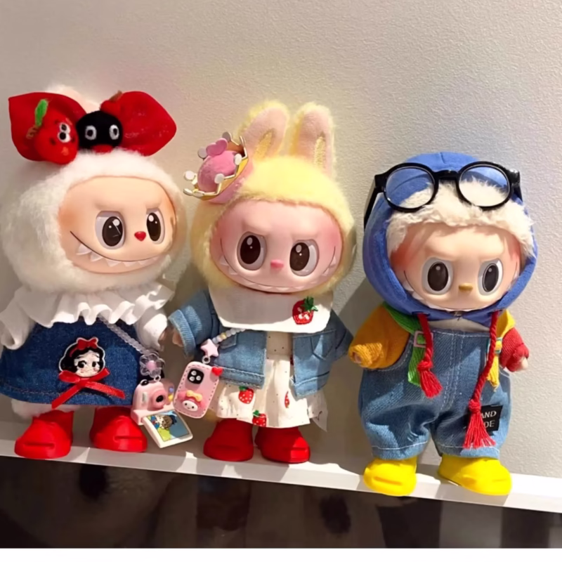 Para Labubu Odile V1, V2, V3, se sugieren trajes más elegantes y ropa artesanal para un regalo de muñeca de peluche
