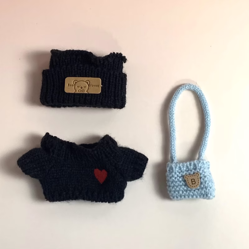 Generaciones Labubu 1 y 2 Conjunto de suéter y gorro de punto - Modo de muñeca de invierno para el Día de San Valentín - Image 2