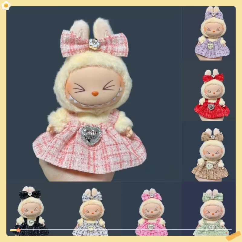 Este conjunto está diseñado para peluches de 17 cm y es super lindo y cómodo, aportando un toque dulce a tus muñecas