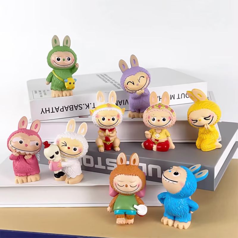 Mini Caja Ciega De 9 Uds. Labubu PVC Fashion Dolls Kawaii Mystery Box Akawaii Desktop Display Models and Wholesale Desk Decorative Items